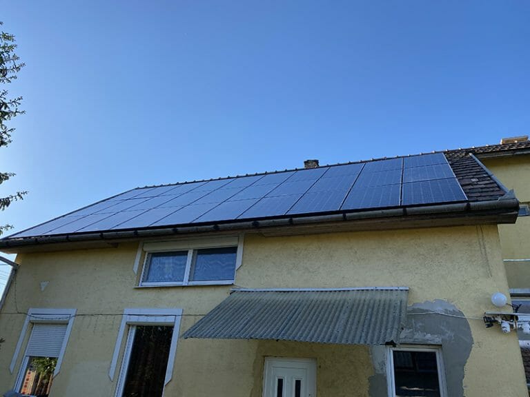 Szárliget 10kW-os napelemes rendszer